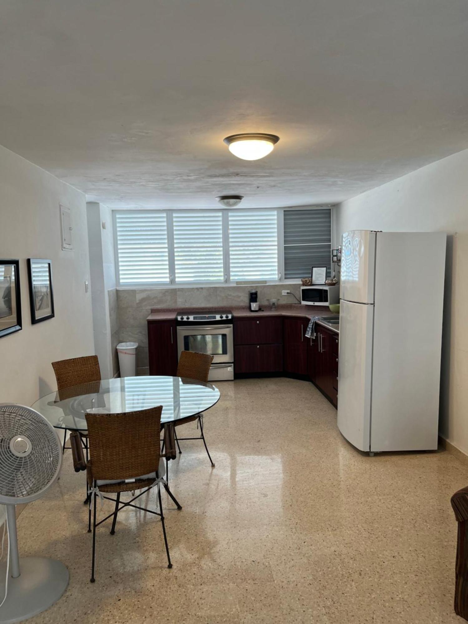 Oceanview Apartment Steps To The Beach ルキリョ エクステリア 写真