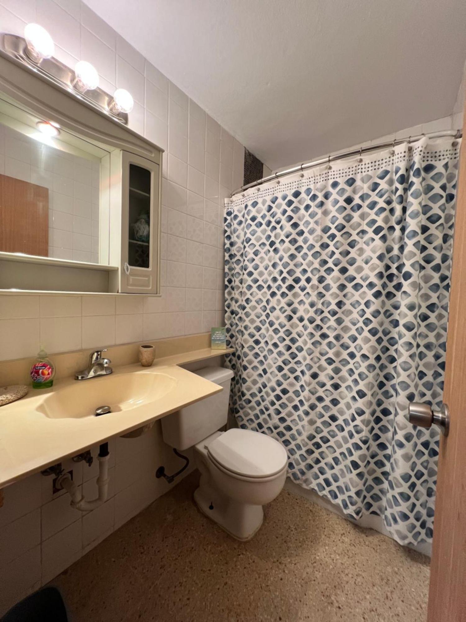 Oceanview Apartment Steps To The Beach ルキリョ エクステリア 写真