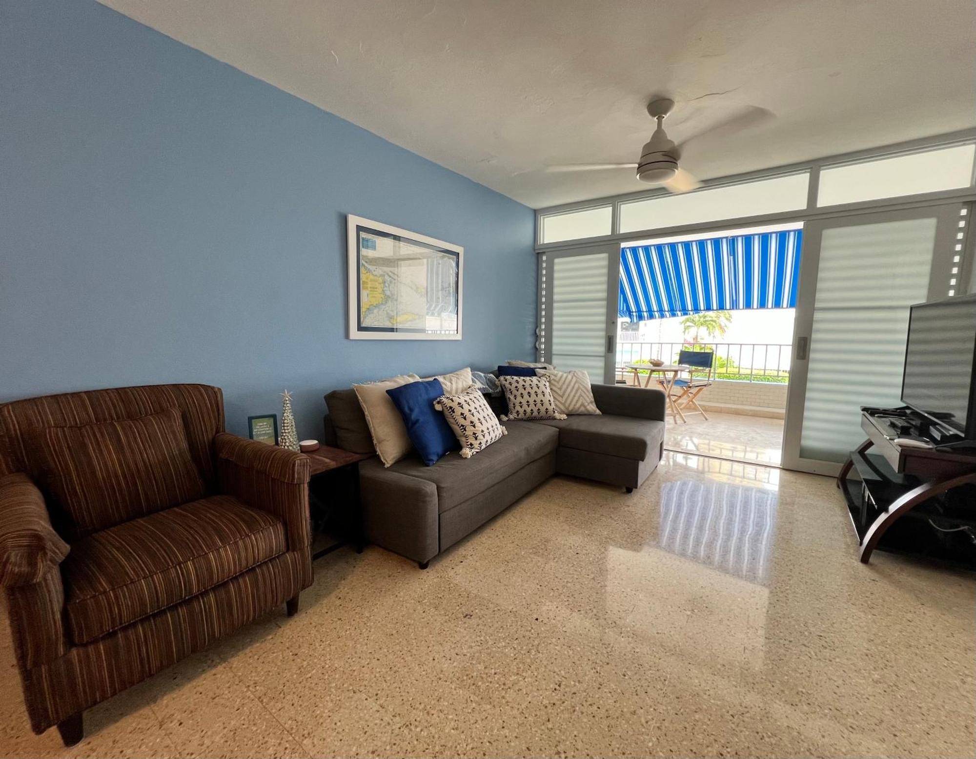 Oceanview Apartment Steps To The Beach ルキリョ エクステリア 写真