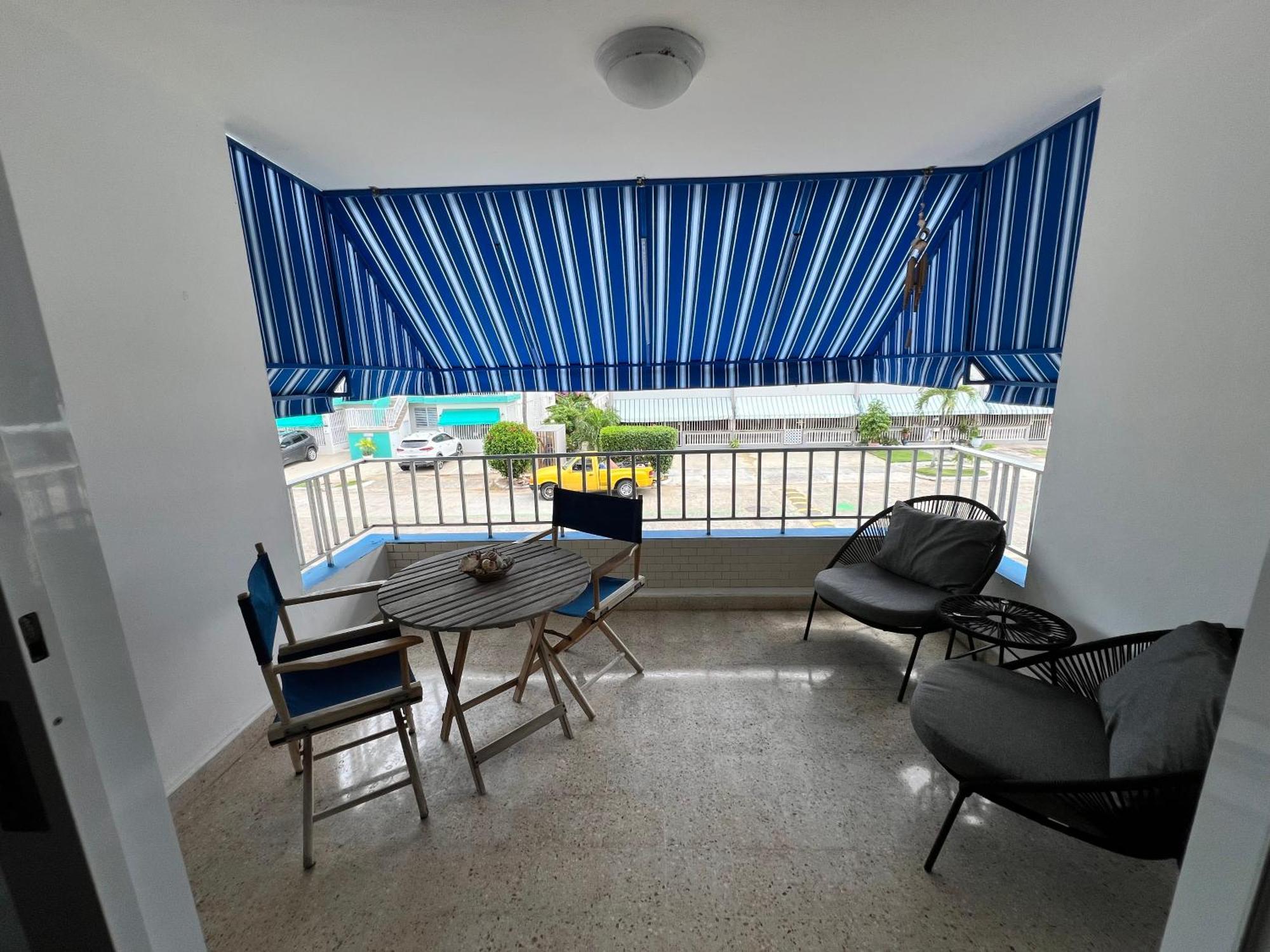 Oceanview Apartment Steps To The Beach ルキリョ エクステリア 写真