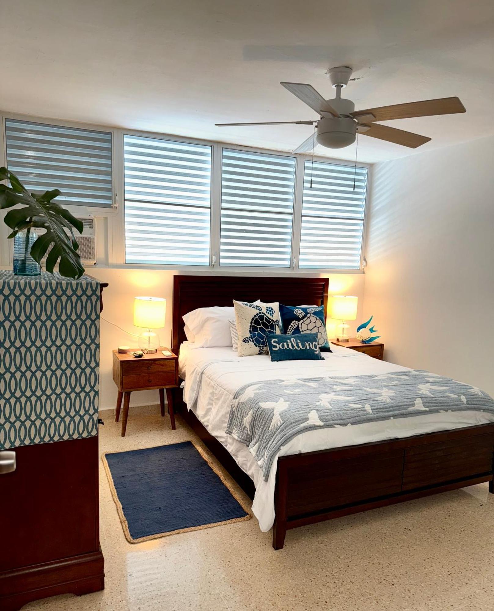 Oceanview Apartment Steps To The Beach ルキリョ エクステリア 写真