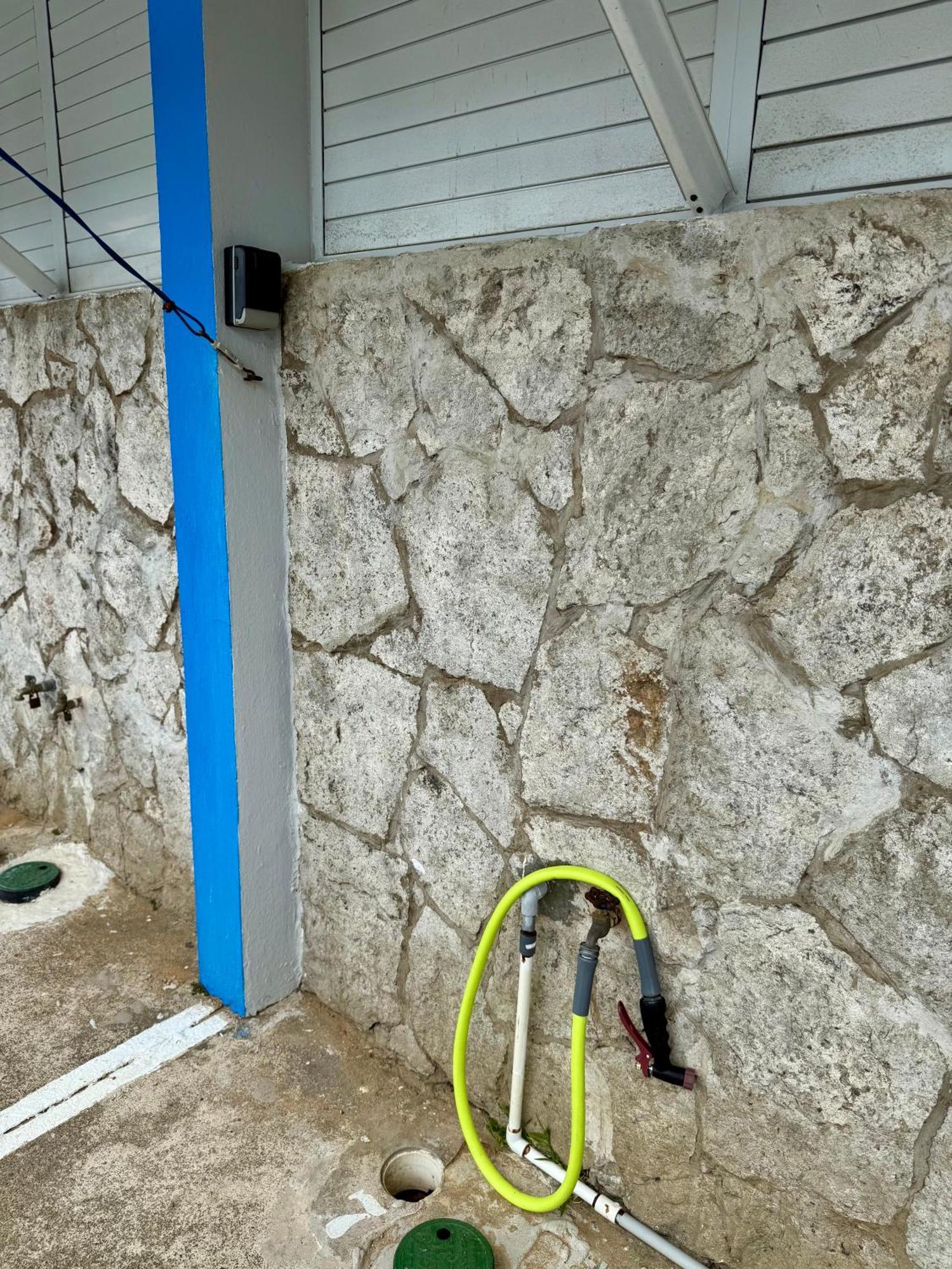 Oceanview Apartment Steps To The Beach ルキリョ エクステリア 写真