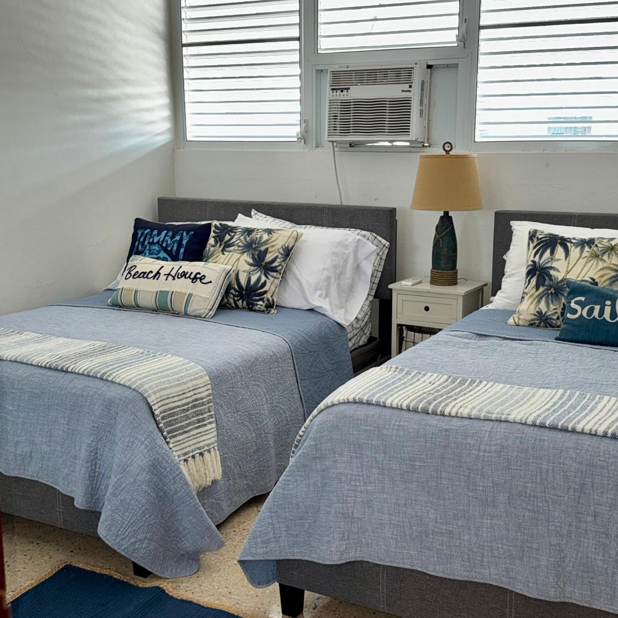 Oceanview Apartment Steps To The Beach ルキリョ エクステリア 写真